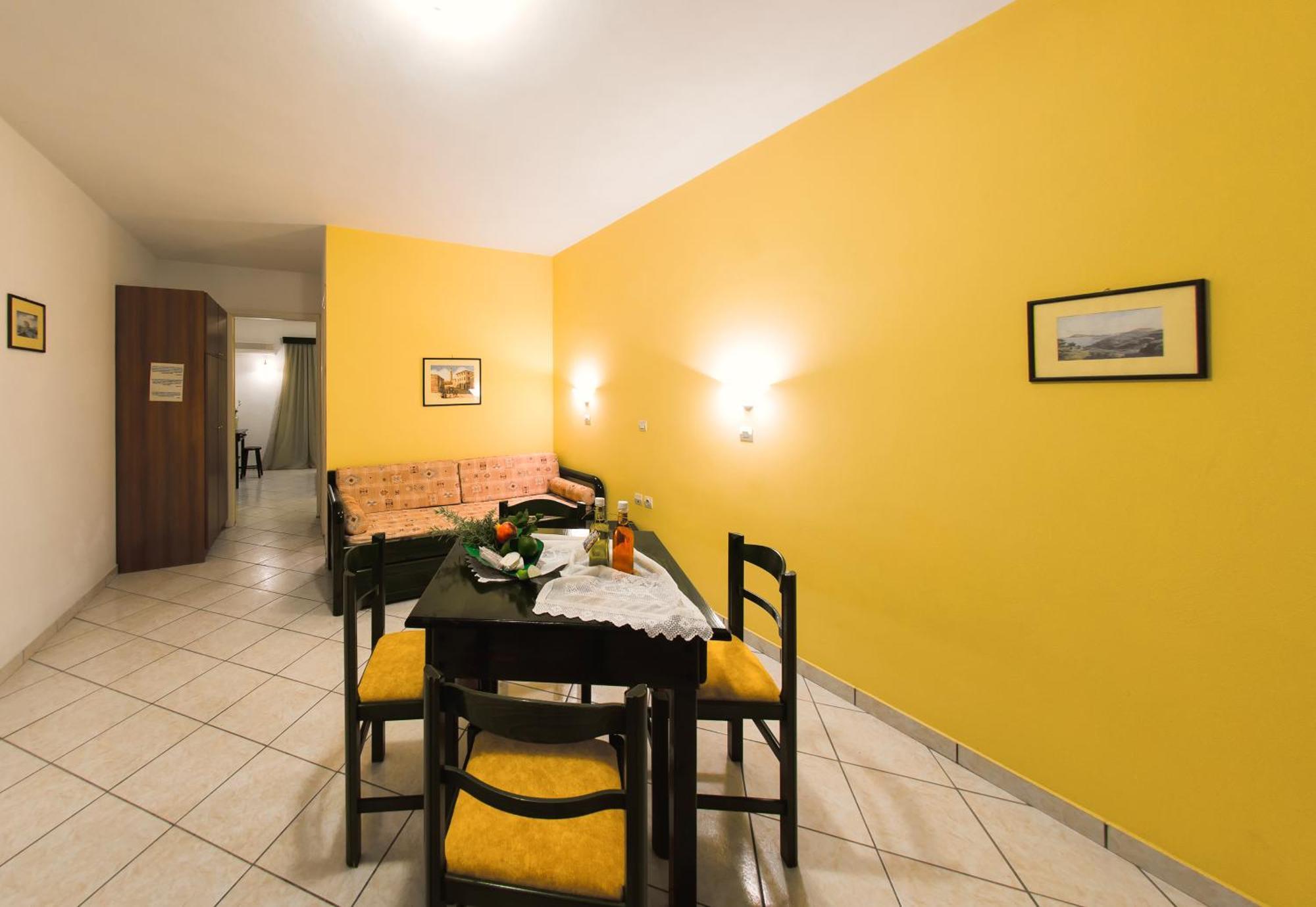 Remezzo Studios & Apartments Amoudi Bagian luar foto
