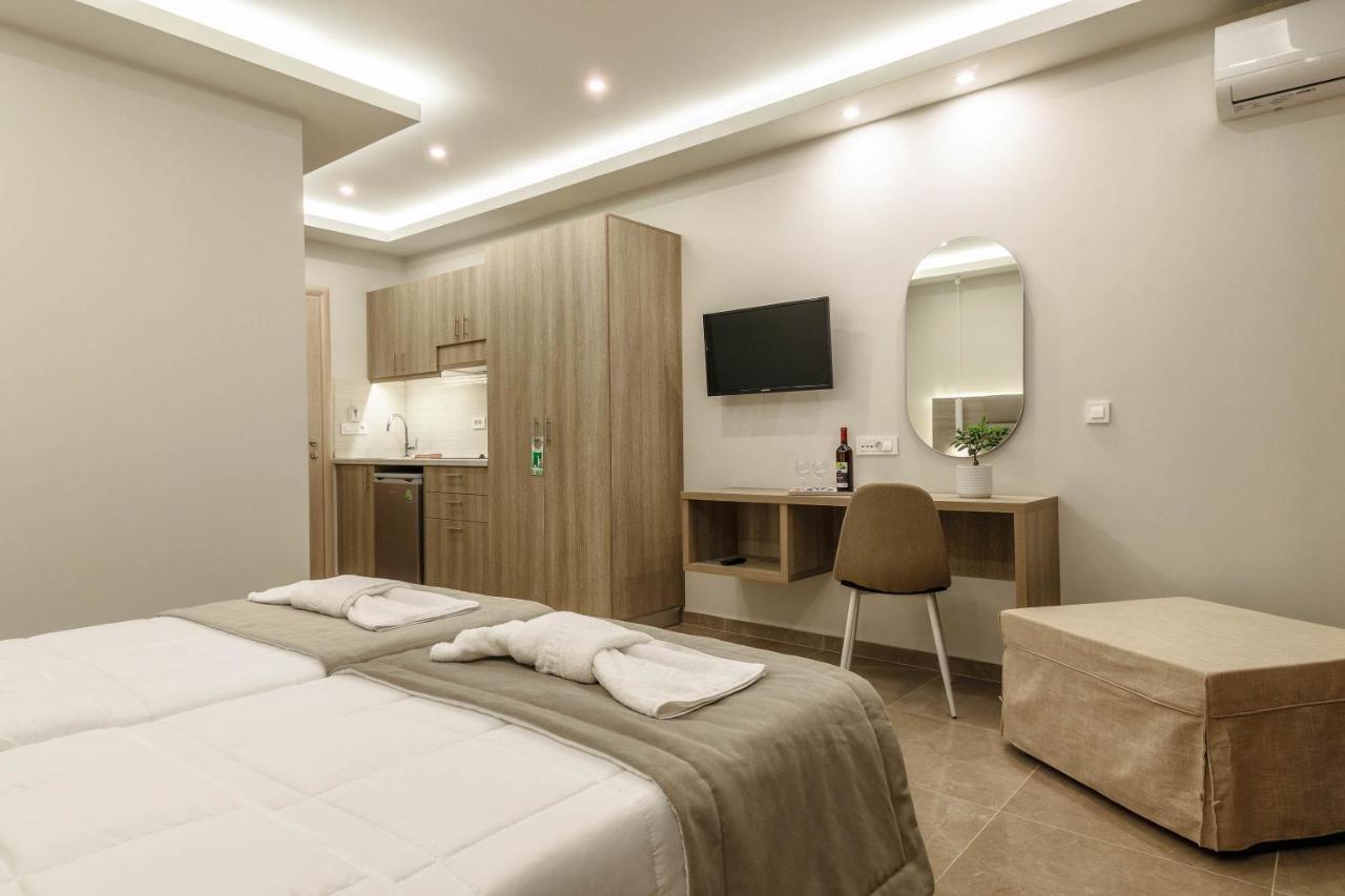 Remezzo Studios & Apartments Amoudi Bagian luar foto