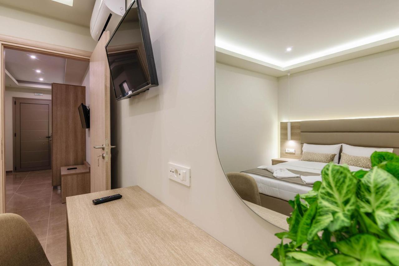 Remezzo Studios & Apartments Amoudi Bagian luar foto
