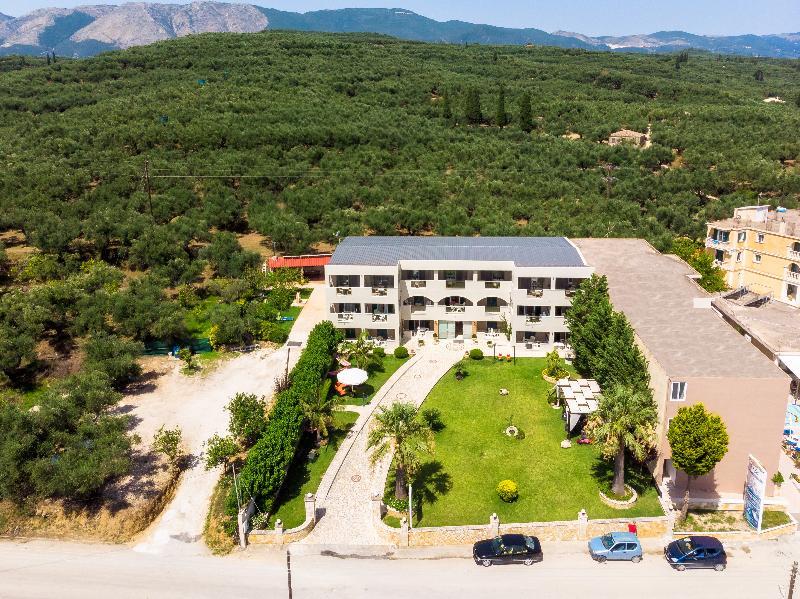 Remezzo Studios & Apartments Amoudi Bagian luar foto